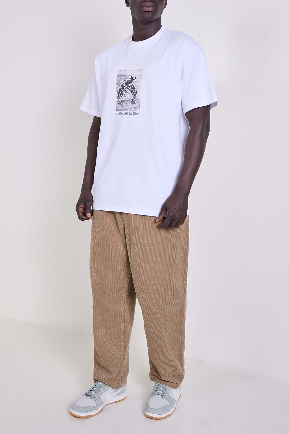 חולצת טי בגזרה משוחררת